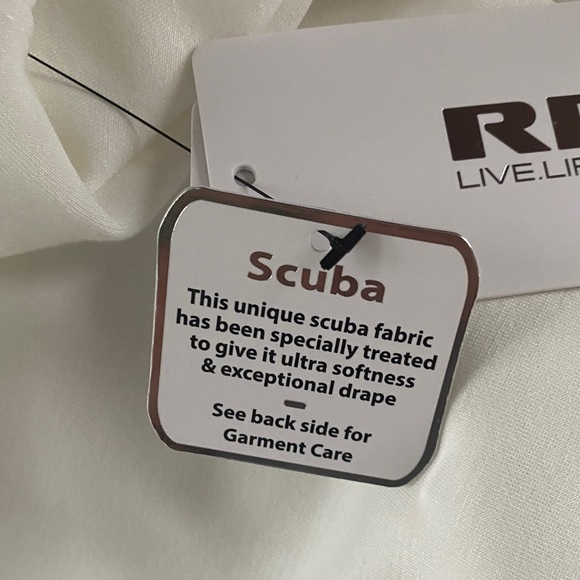 RBX White Women's athletic top - Picture 9 of 13